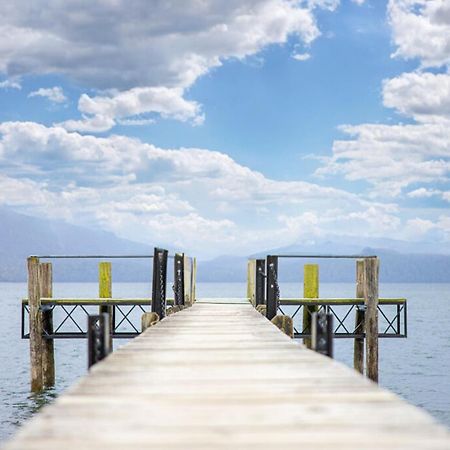 Tasman Holiday Parks - تي أناو المظهر الخارجي الصورة The pier at the lake